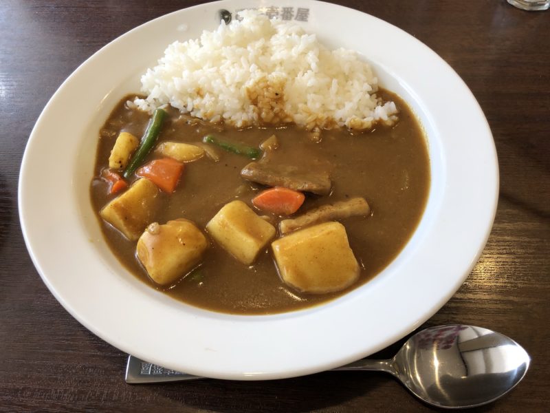 今年も グランド マザー カレー が帰ってきた ブラックペッパーを効かせた特製カレーソースと超ビッグサイズの野菜が入った本格派カレー Casarine